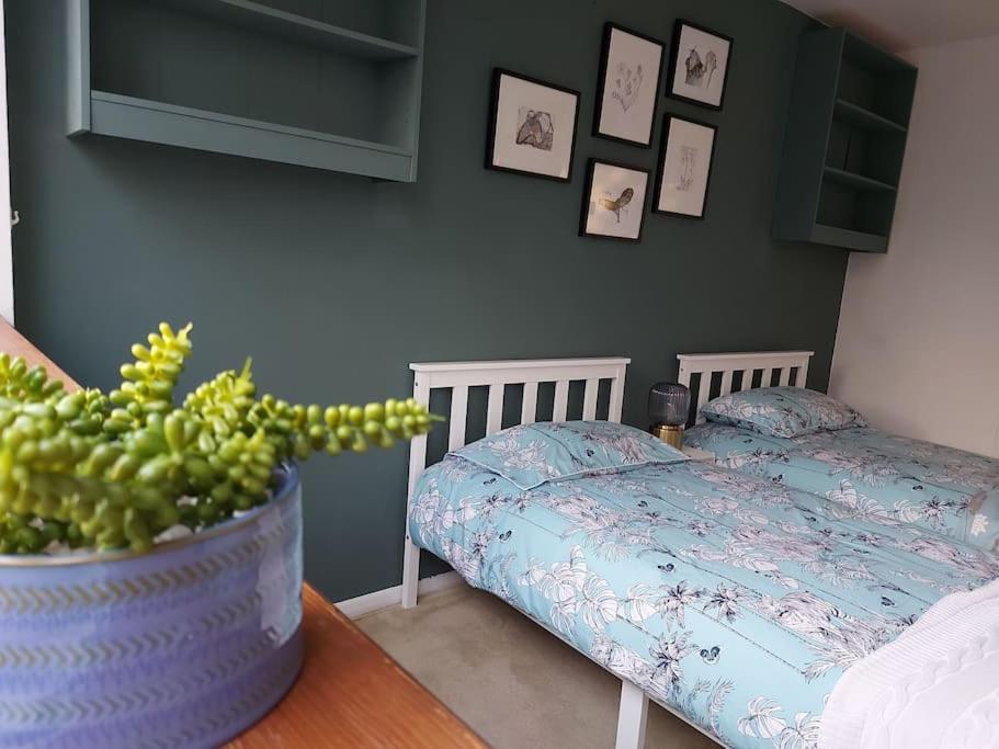 2 Bed Flat, Bounds Green, Piccadilly Line, London N11 Exterior photo