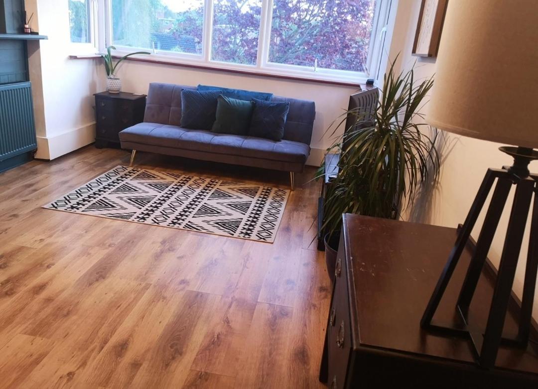 2 Bed Flat, Bounds Green, Piccadilly Line, London N11 Exterior photo
